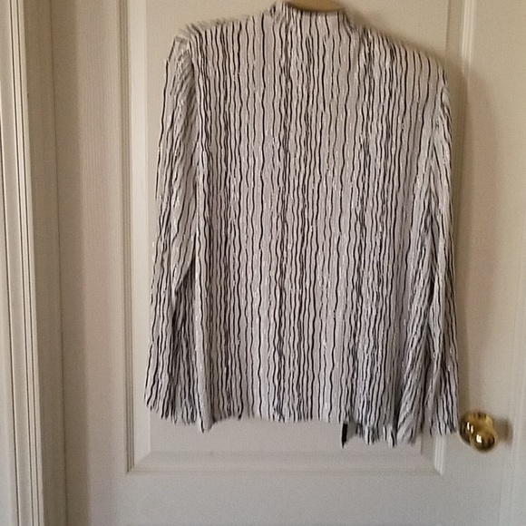 Dinner jacket - Picture 2 of 2